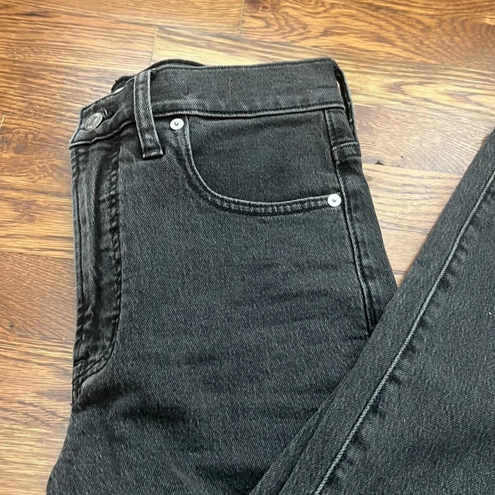 Jeans - Picture 2 of 3